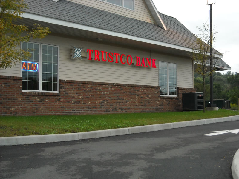 Bank exterior with professional lawn maintenance